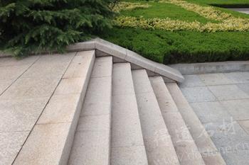 預防魯灰石材出現(xiàn)病變的關鍵是什么？