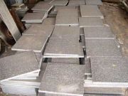 青石板材使用的過(guò)程中如何和周?chē)沫h(huán)境合理搭配？